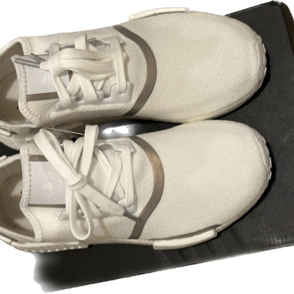 Addidaa NMDs white, and silver - Picture 7 of 8